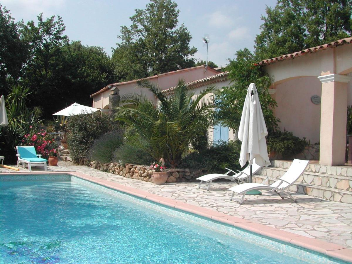 Le Studio Bleu Tourtour Luaran gambar